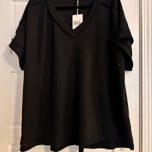 Grace Black Short Sleeve V-Neck Top
